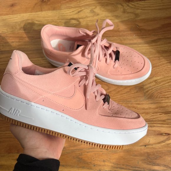 Nike Air Force Sage Low Beige Suede - Picture 1 of 6
